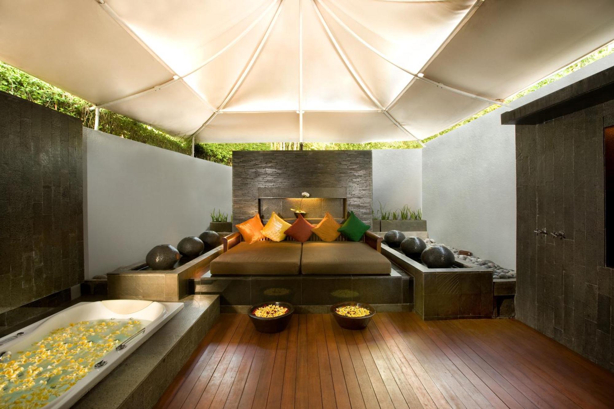 The Kayana Villa Seminyak Dış mekan fotoğraf