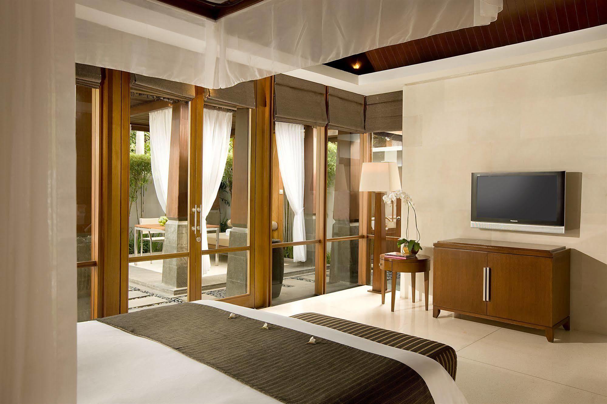 The Kayana Villa Seminyak Dış mekan fotoğraf