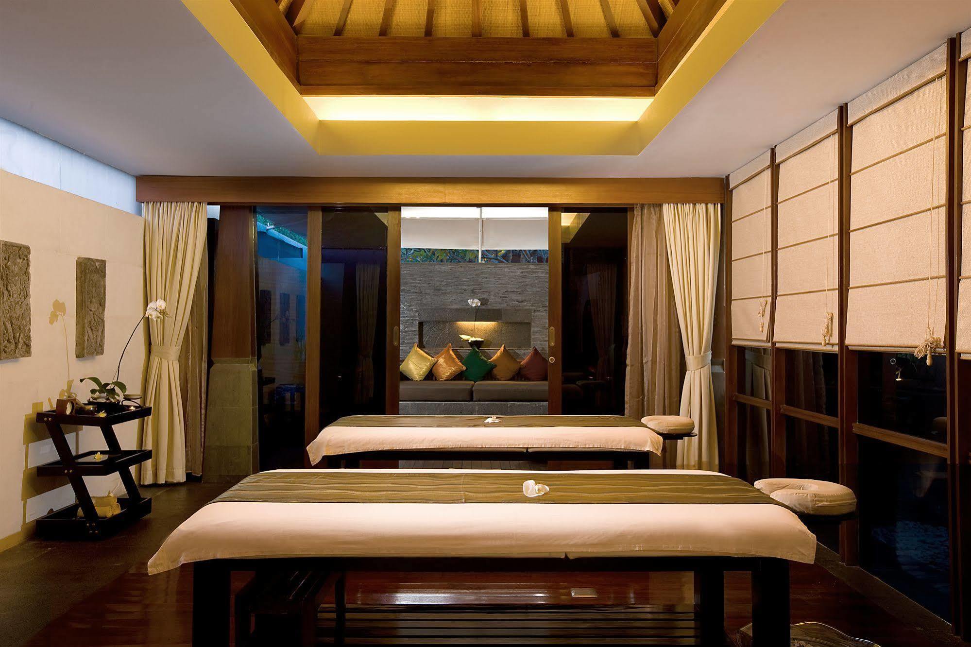 The Kayana Villa Seminyak Dış mekan fotoğraf